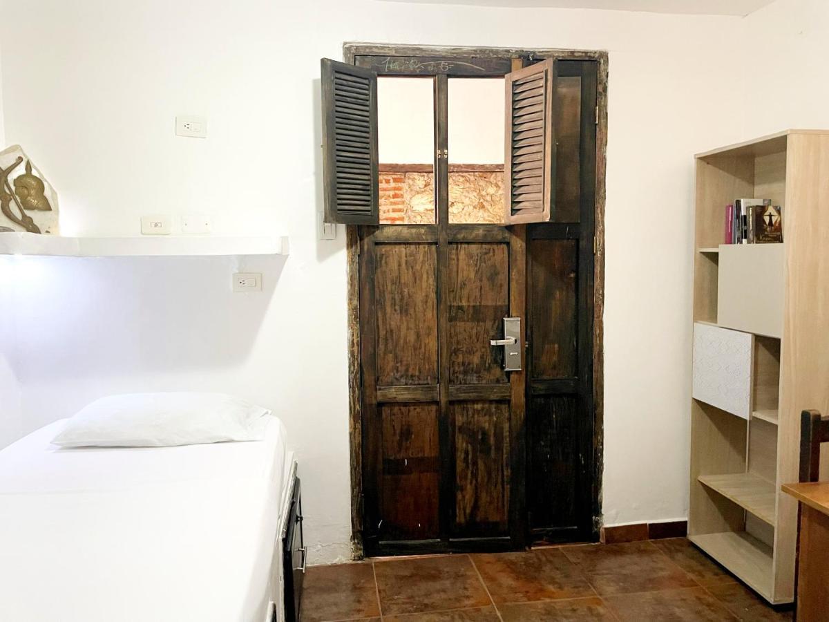 Отель Casa Mama Waldy New Картахена Экстерьер фото