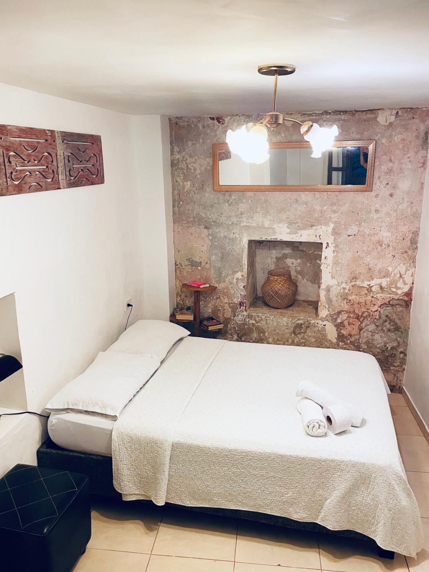 Отель Casa Mama Waldy New Картахена Экстерьер фото